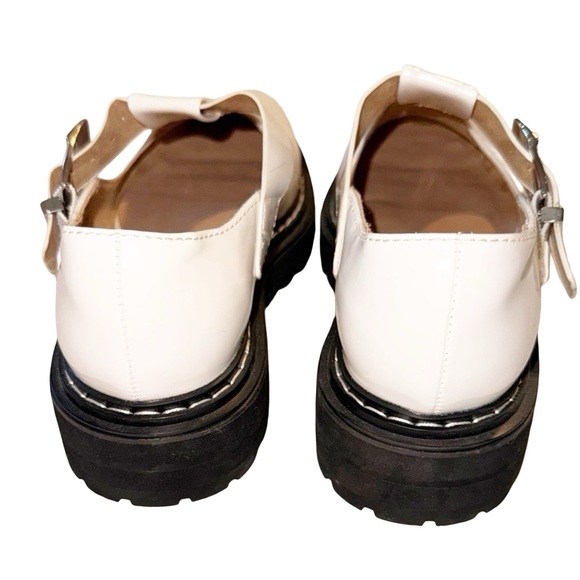 Steve Madden Patent Leather White Mary Jane Shoes Black Soles - Picture 3 of 4